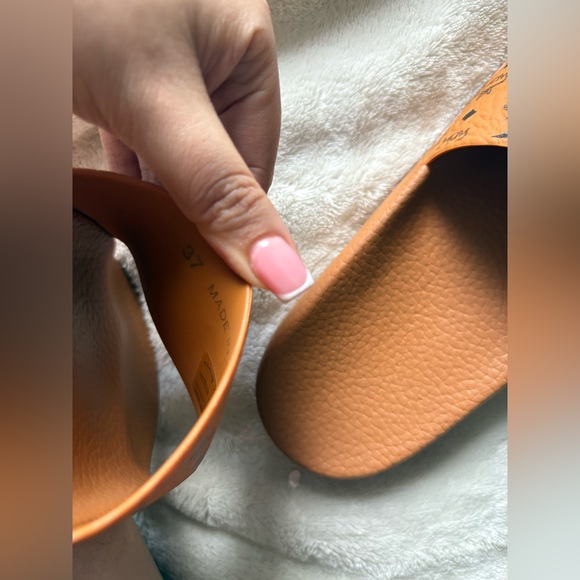 MCM Women's Tan Slide Sandals - Picture 10 of 14